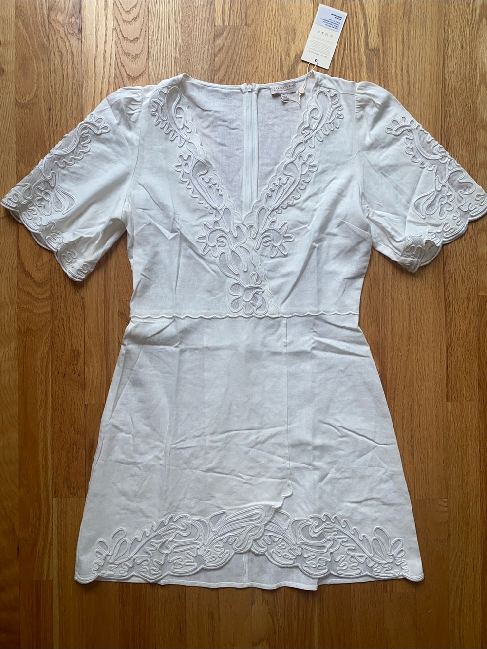 Women's White Embroidered V-Neck Mini Dress